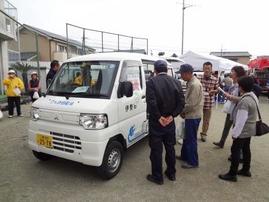 写真：東大淀地区防災訓練における電気自動車の電源活用の実演