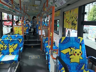 写真：ポケモン電気バスの車内