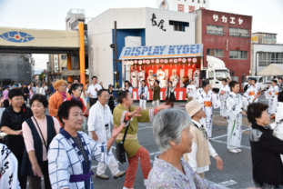 写真：伊勢音頭の様子