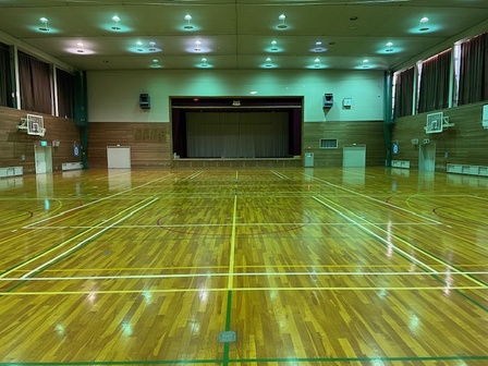 写真：二見体育館全面