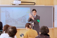 写真：桜浜中学校見学会の様子2