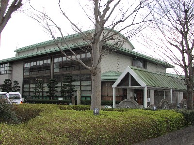 写真：伊勢図書館外観