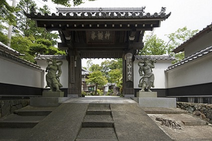 写真：中山寺　山門