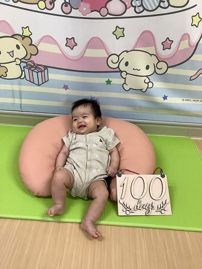 写真：100日・ハーフバースデイ・1歳記念のフォトコーナー