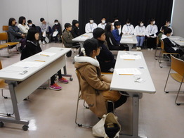 写真：学習会の様子2