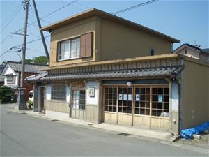 写真：神社海の駅駅舎
