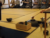 写真：お茶会の様子1