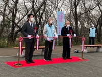 写真：会場での記念撮影の様子