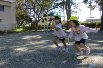 リレーごっこがはじまりました