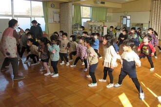 歌と踊りのダンスタイムのはじまり