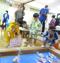 もうすぐお菓子が釣れそうなところ