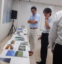 写真：選考会向原氏