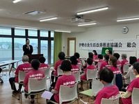 写真：会場での挨拶の様子