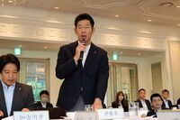 写真：会場での挨拶の様子
