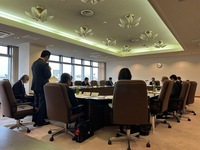 写真：会場での挨拶の様子