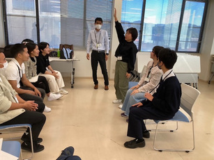 いせ日本語教室学習者とのゲーム交流会の写真1