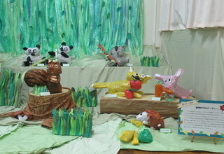 作品「動物たちのパーティー」