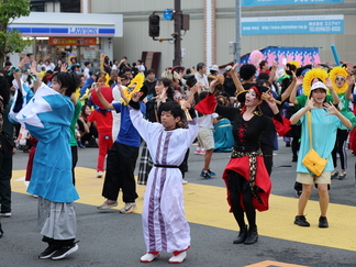 伊勢舞熱人のよさこい披露