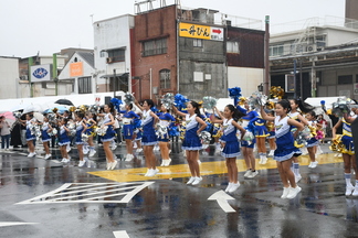 チアダンスPeanutsの披露