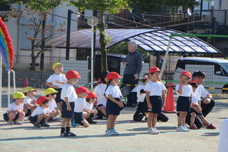 かっけをする年少児