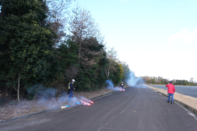 焚火から燃え広がったという通報者の写真