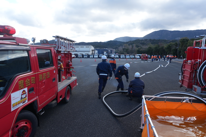 度会消防団が活動している写真