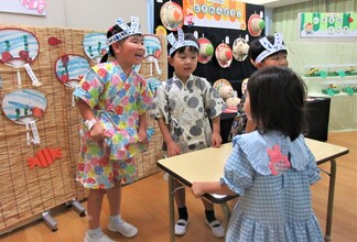 お店屋さんをしているところ
